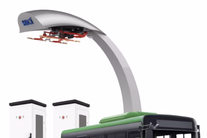 Elektrikli otobüsler için pantograf şarj sistemi otomatik bağlantı kolu.